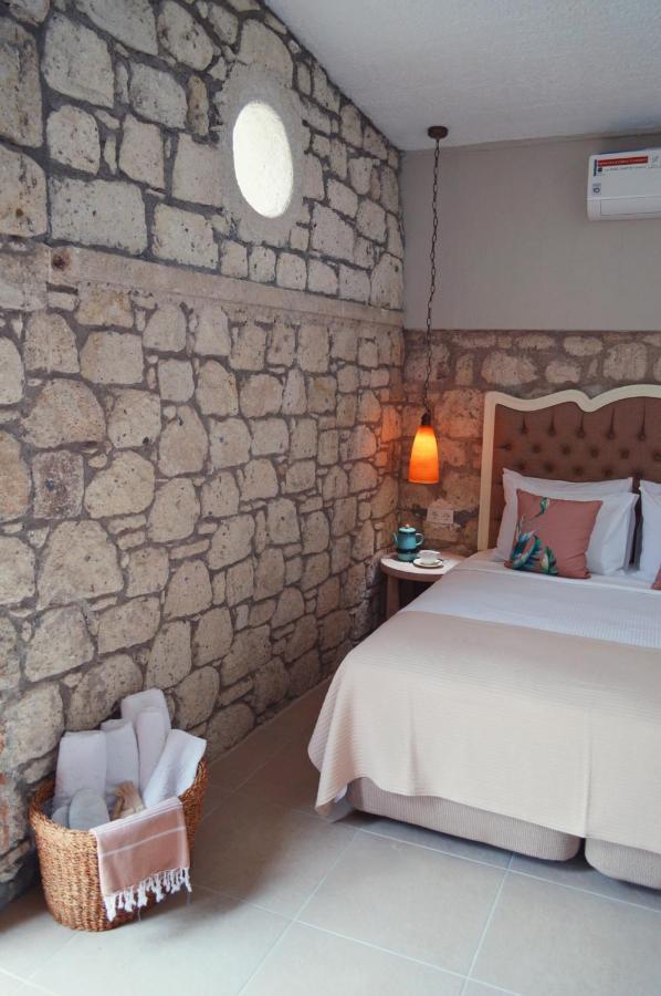 Rijeka Alacati Çeşme Luaran gambar