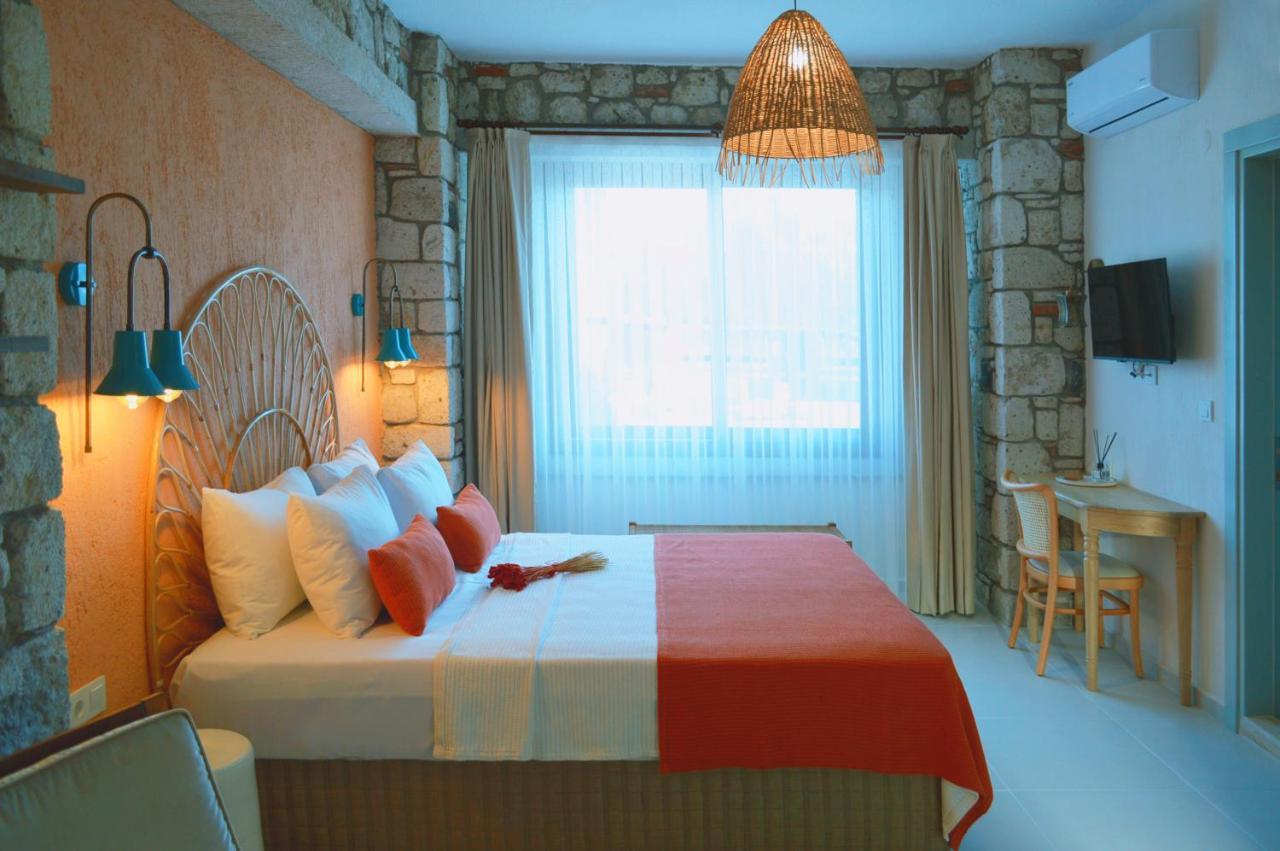 Rijeka Alacati Çeşme Luaran gambar