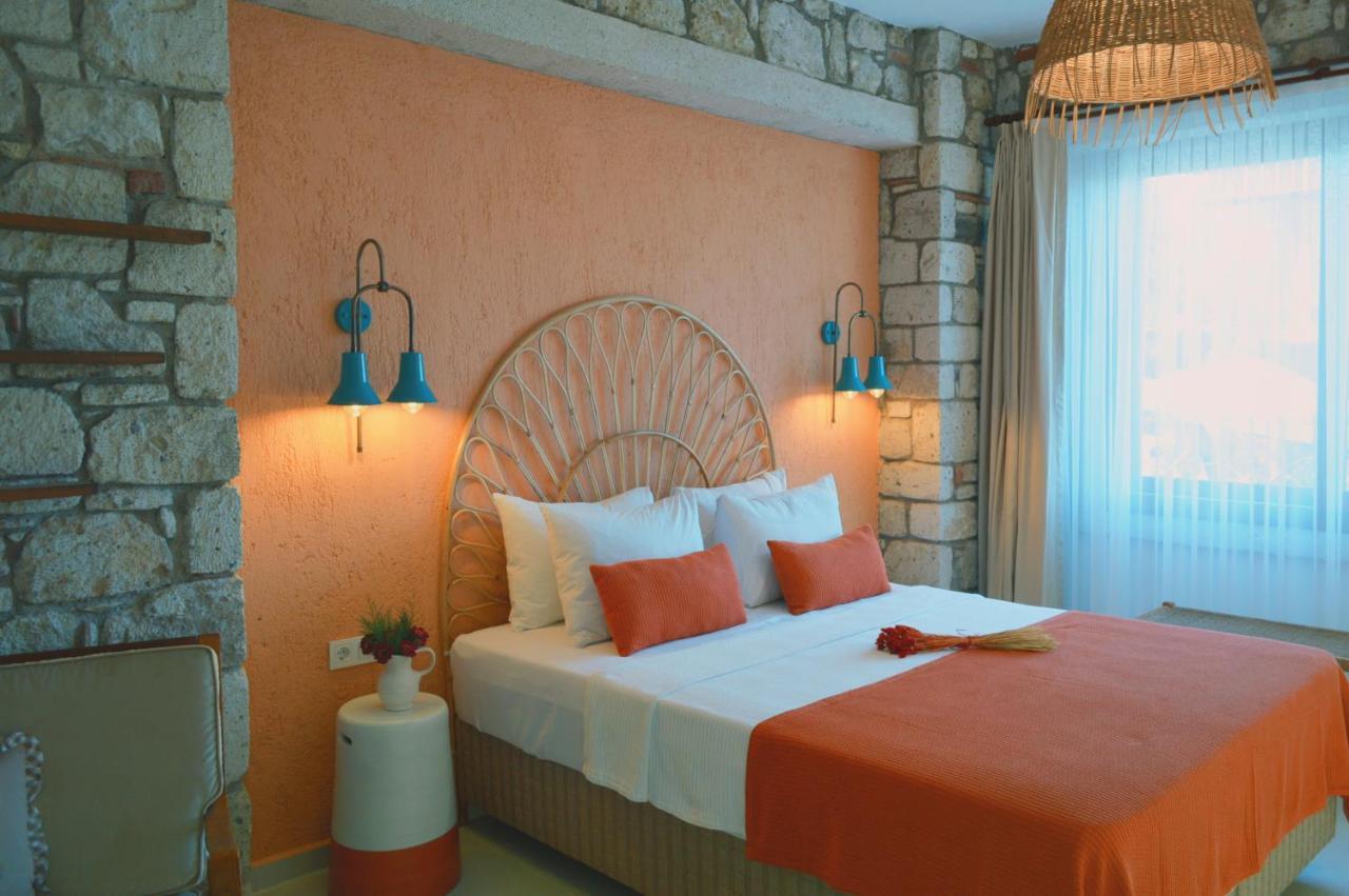 Rijeka Alacati Çeşme Luaran gambar